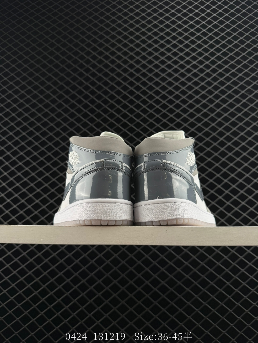 Air Jordan 1 Mid AJ1